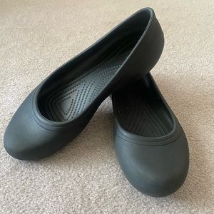 CROCS WOMENS 9 BALLET FLAT SLIP RESISTANT BLACK